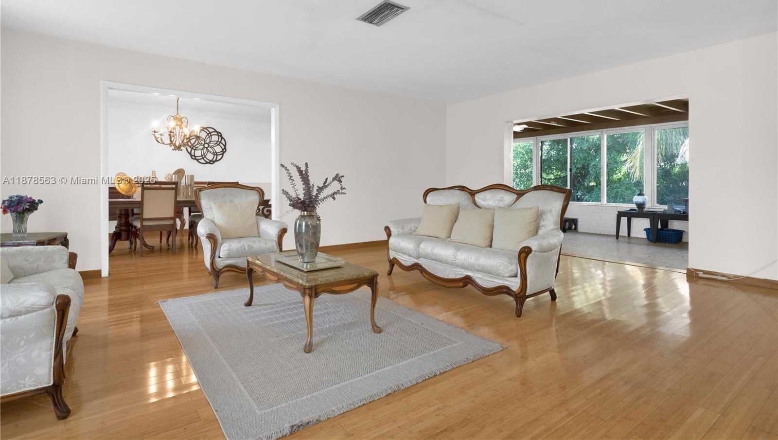 Small Image of 801 NORTH WEST 203RD ST, Miami Gardens Number 4