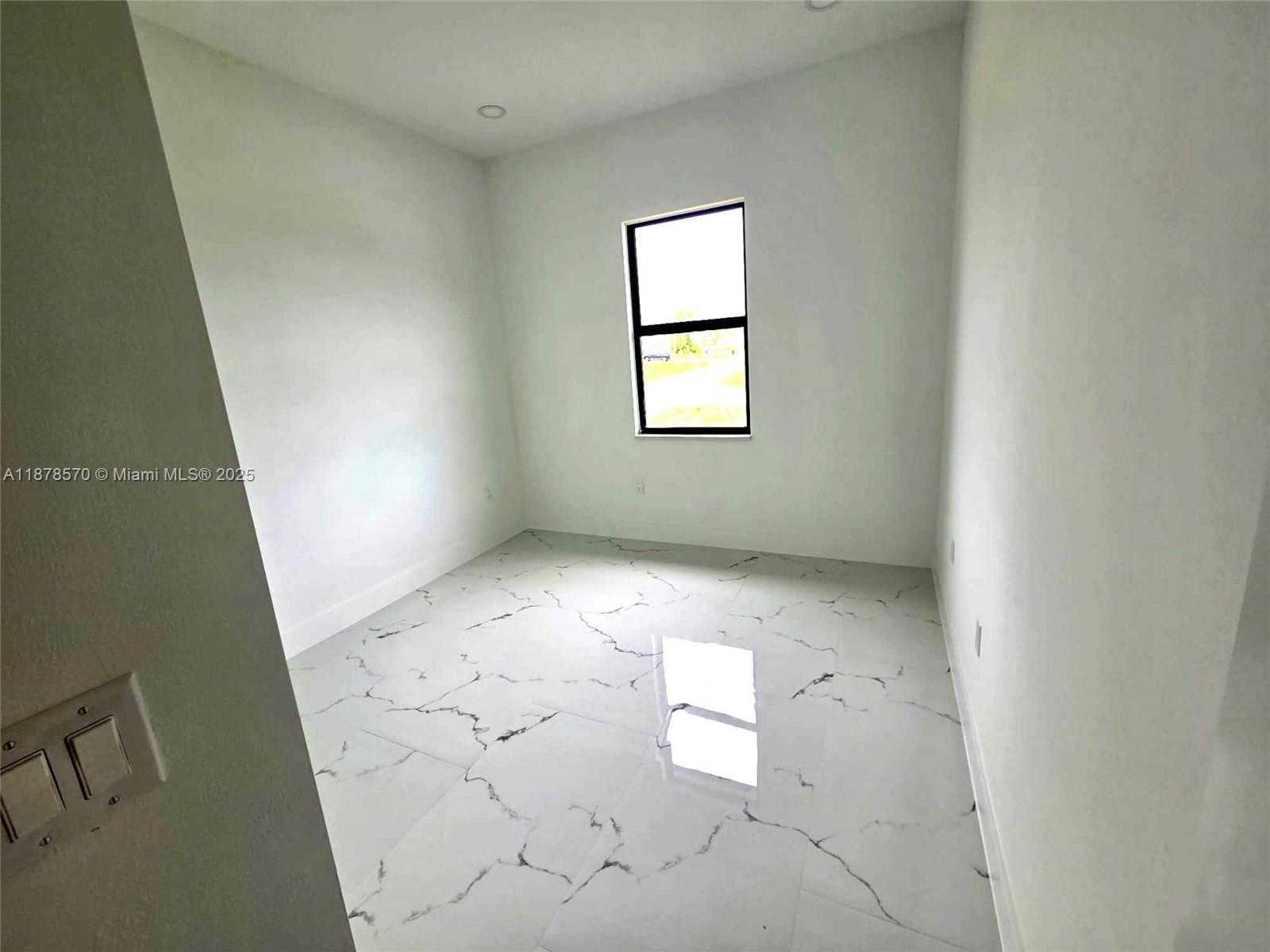 Small Image of 2614 NORTH WEST 26TH CT, Cape Coral Number 11