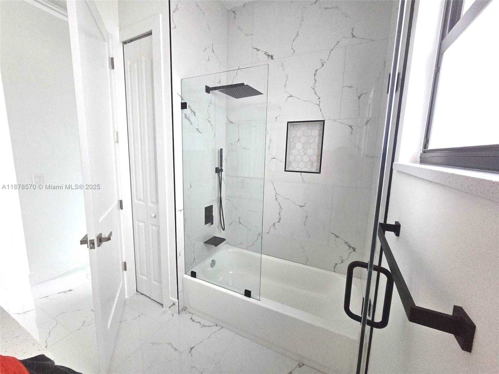 Small Image of 2614 NORTH WEST 26TH CT, Cape Coral Number 9