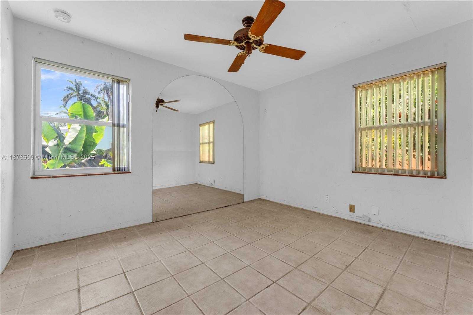 Small Image of 1146 POLK ST, Hollywood Number 24