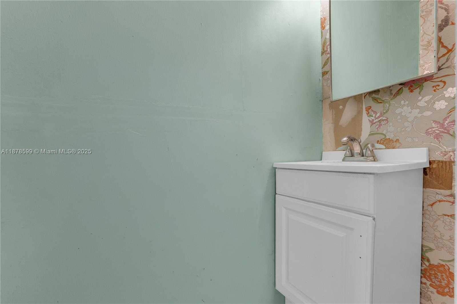 Small Image of 1146 POLK ST, Hollywood Number 29