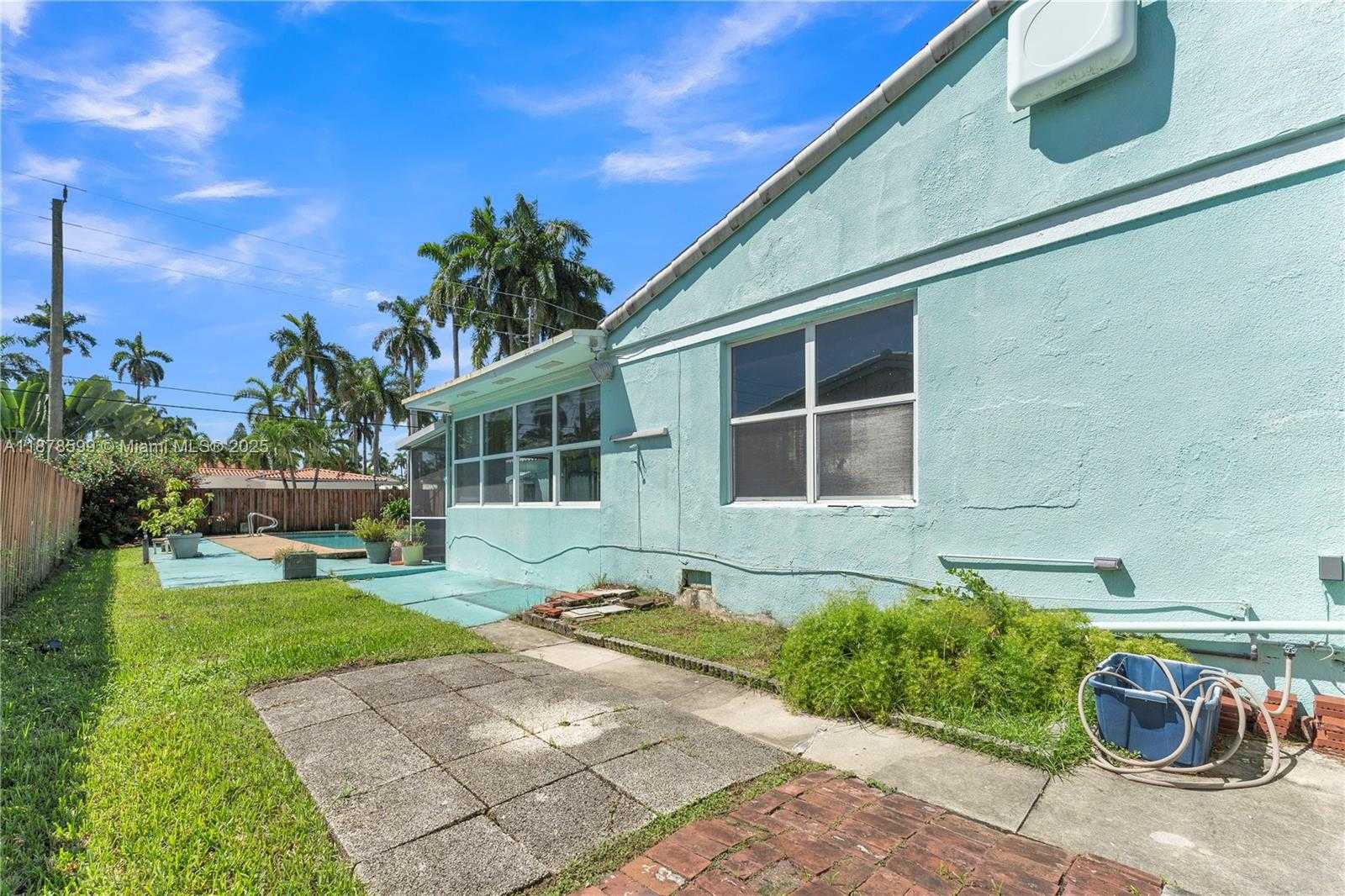 Small Image of 1146 POLK ST, Hollywood Number 42