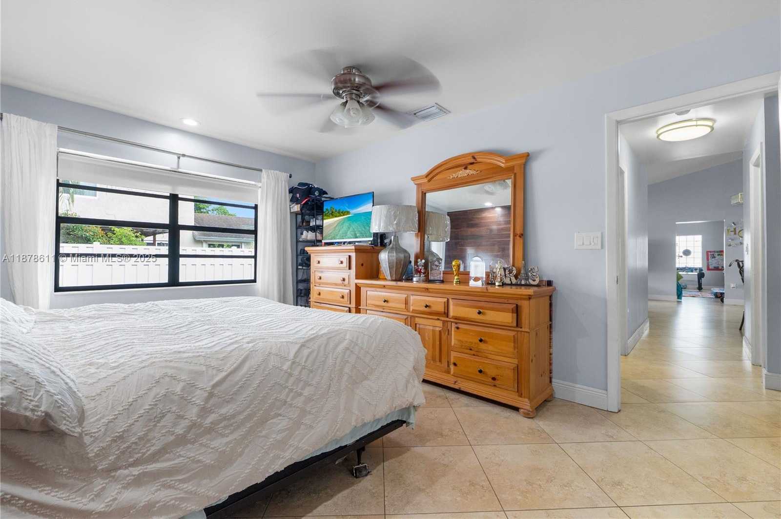 Small Image of 550 AUBURN WAY, Davie Number 11