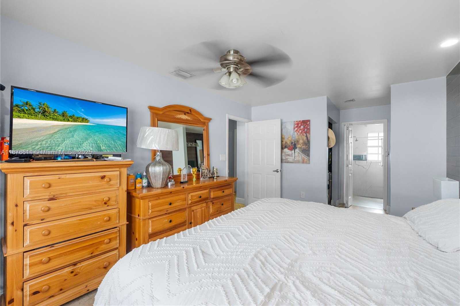 Small Image of 550 AUBURN WAY, Davie Number 14