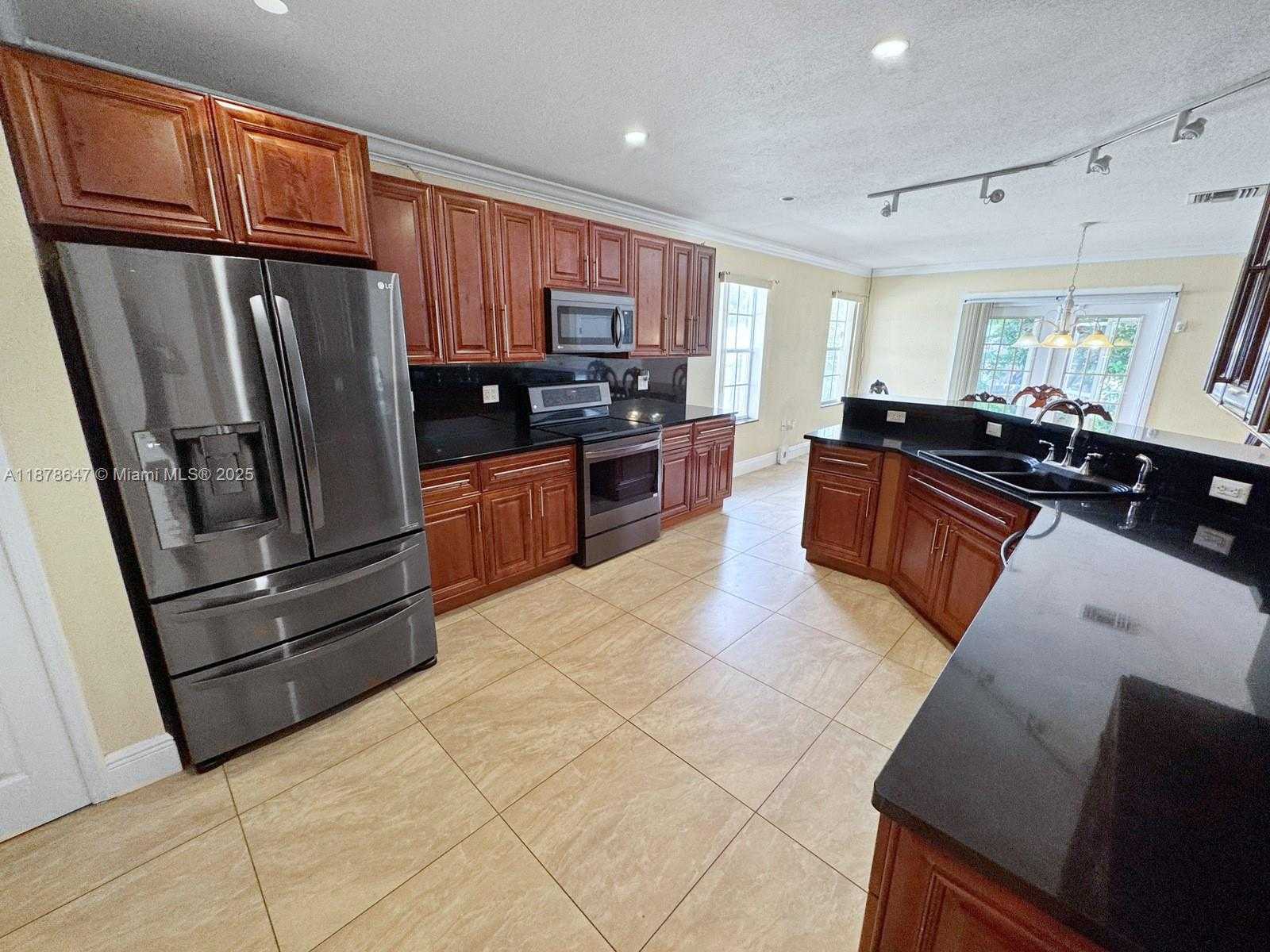 Small Image of 3165 SOUTH WEST 67TH AVE, Miramar Number 13