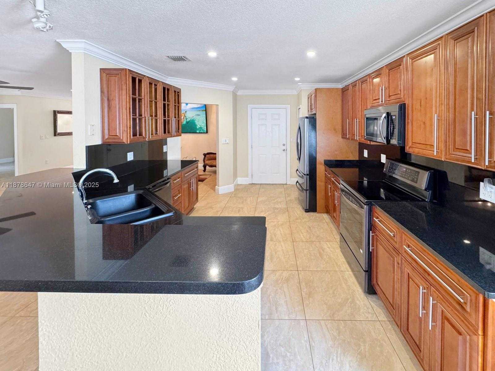Small Image of 3165 SOUTH WEST 67TH AVE, Miramar Number 14