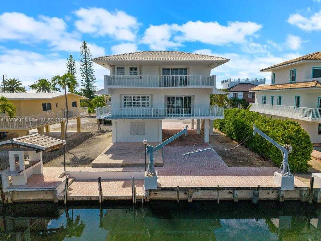 Small Image of 106 LISBON CT, Islamorada Number 13