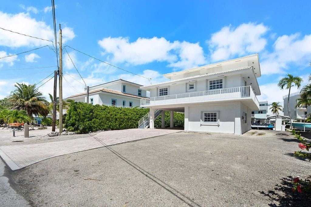 Small Image of 106 LISBON CT, Islamorada Number 15