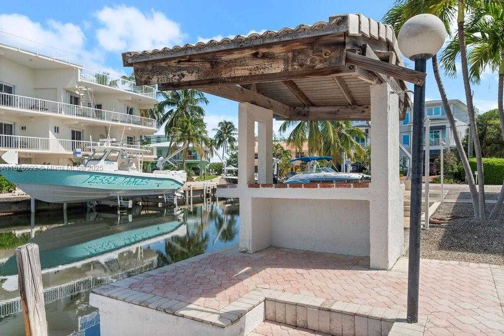 Small Image of 106 LISBON CT, Islamorada Number 25