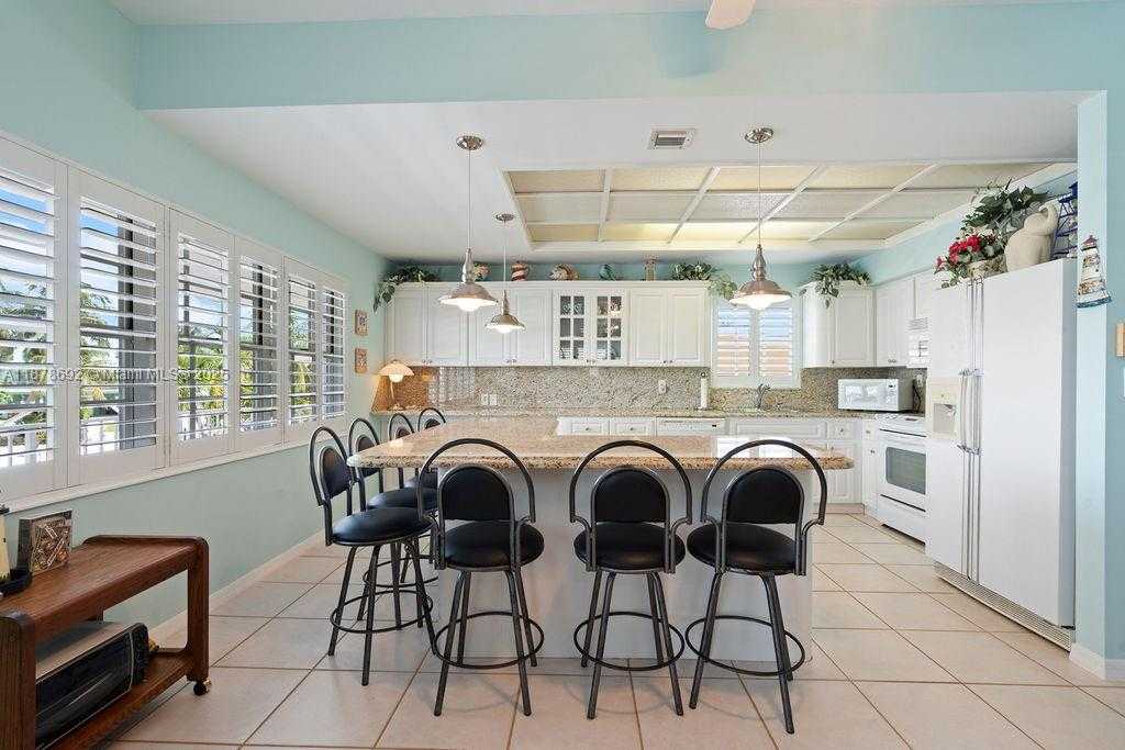 Small Image of 106 LISBON CT, Islamorada Number 32