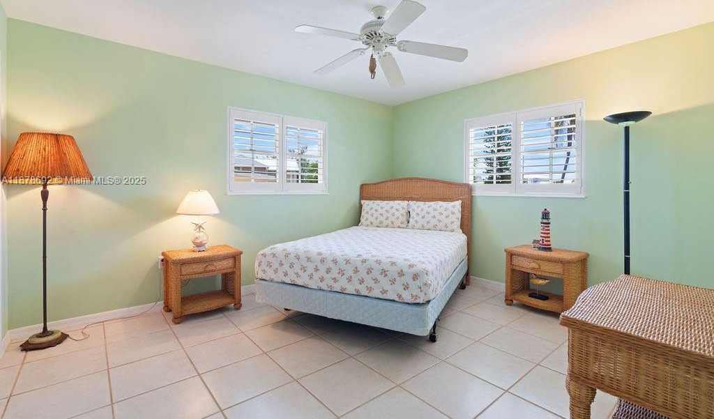 Small Image of 106 LISBON CT, Islamorada Number 40