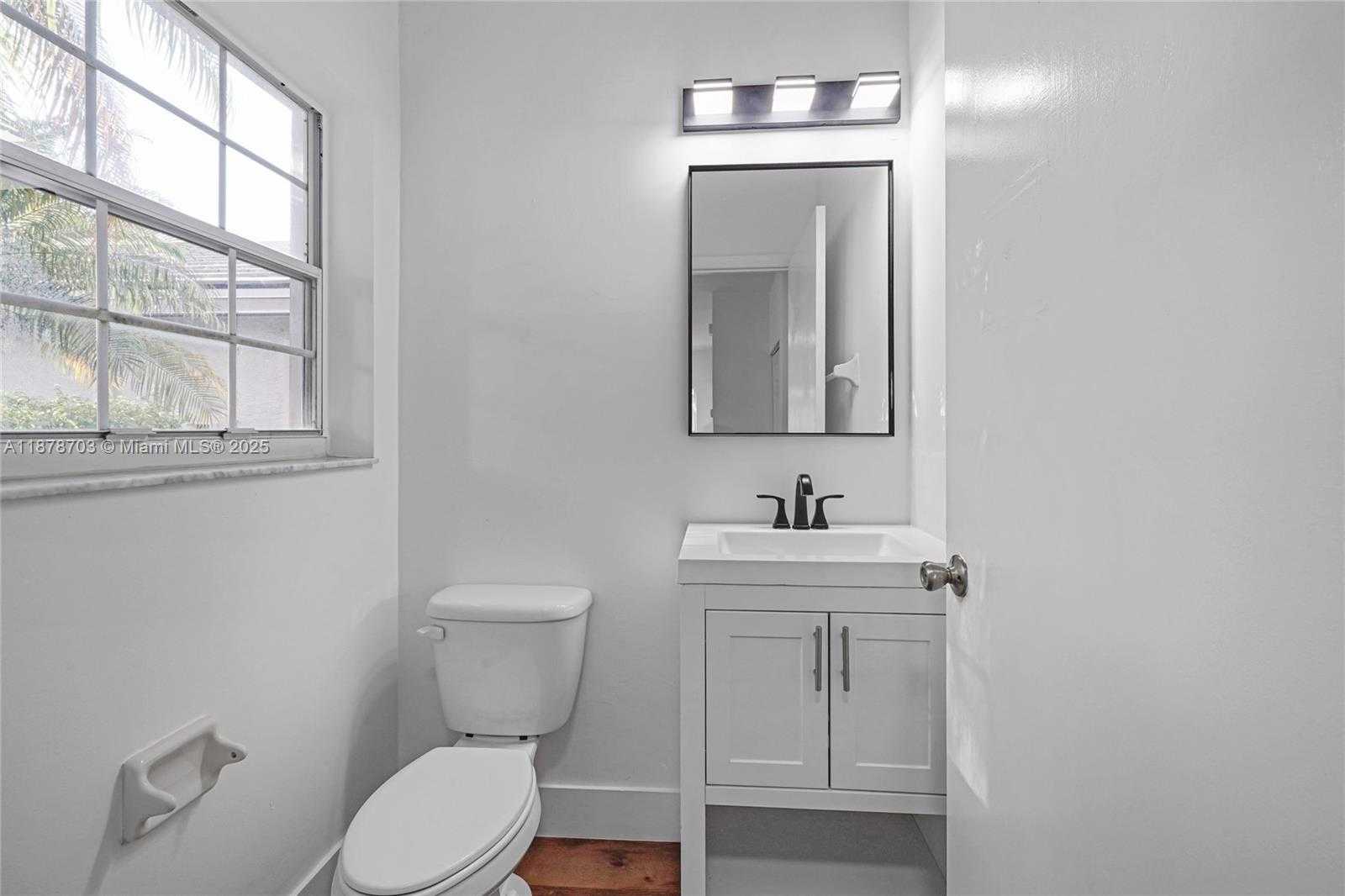 Small Image of 3027 SOUTH WEST 179TH AVE, Miramar Number 6