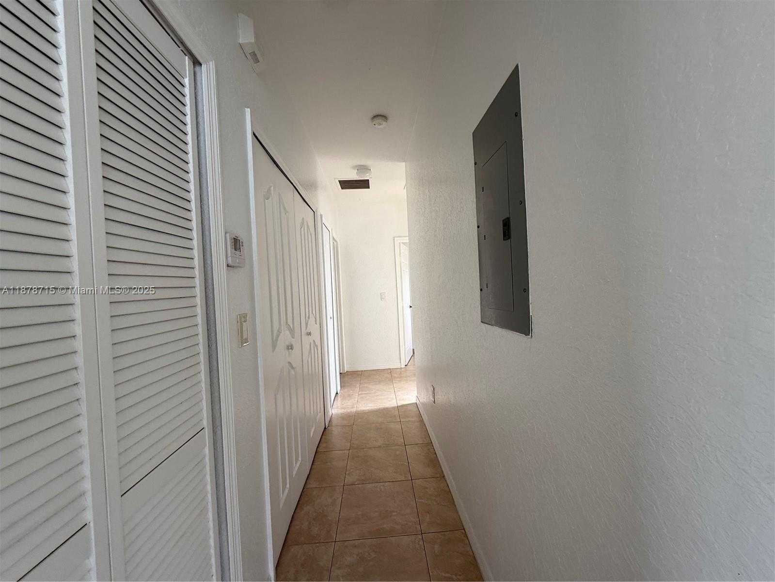 Small Image of 613 SOUTH EAST 14TH PL, Homestead Number 12