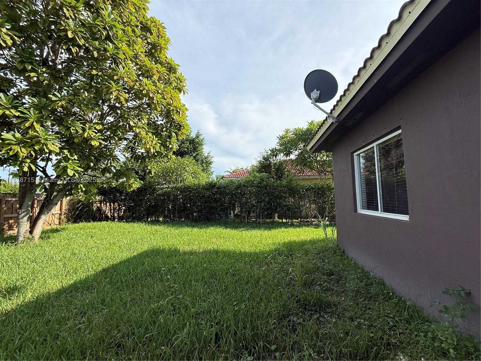 Small Image of 613 SOUTH EAST 14TH PL, Homestead Number 26