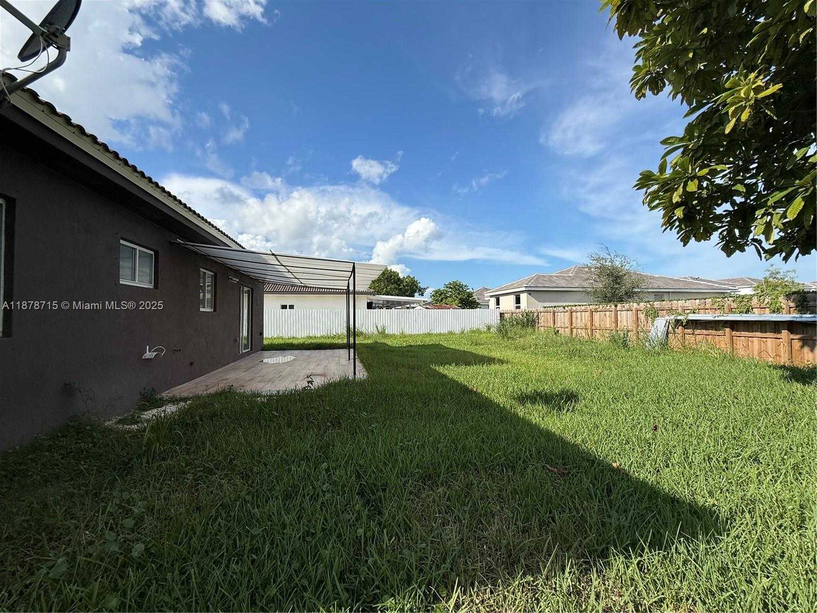Small Image of 613 SOUTH EAST 14TH PL, Homestead Number 29