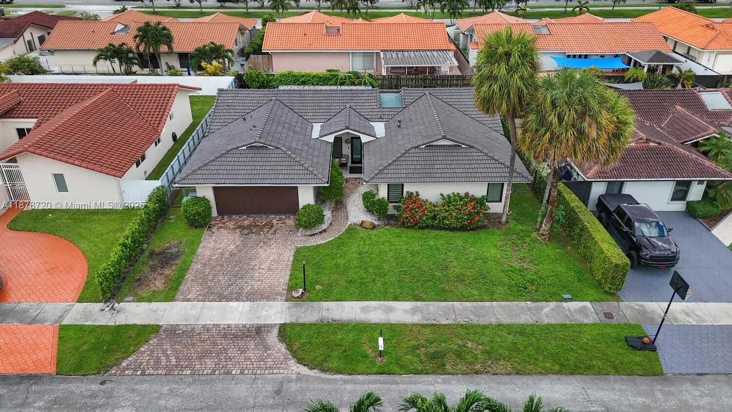 Small Image of 10448 SOUTH WEST 23RD ST, Miami Number 27