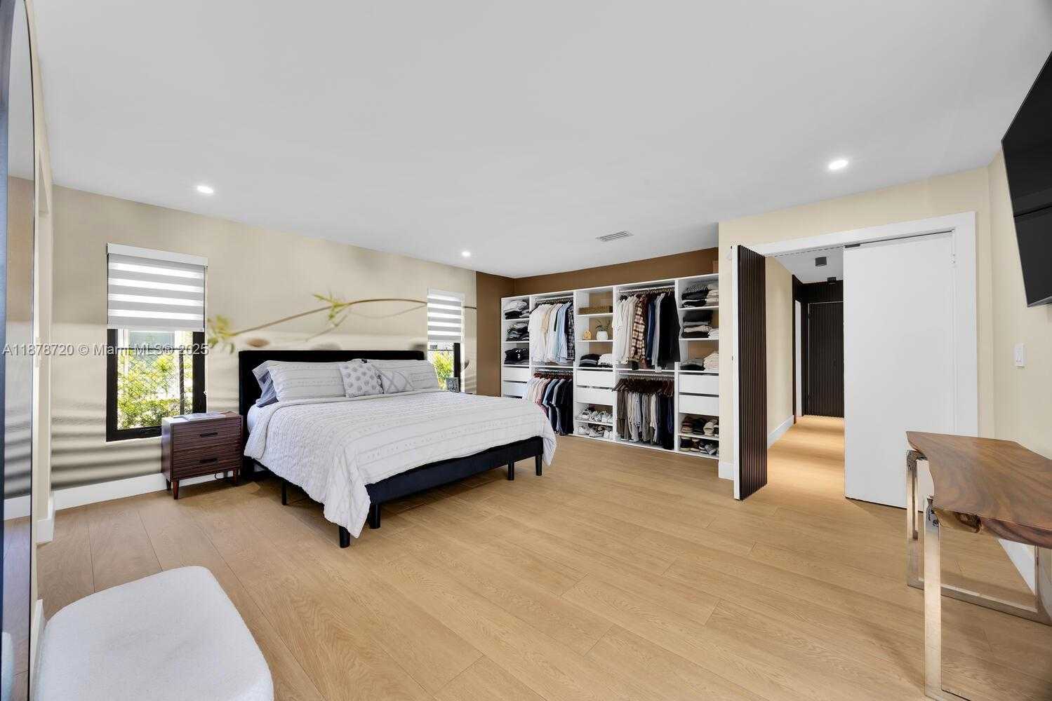 Small Image of 10448 SOUTH WEST 23RD ST, Miami Number 35