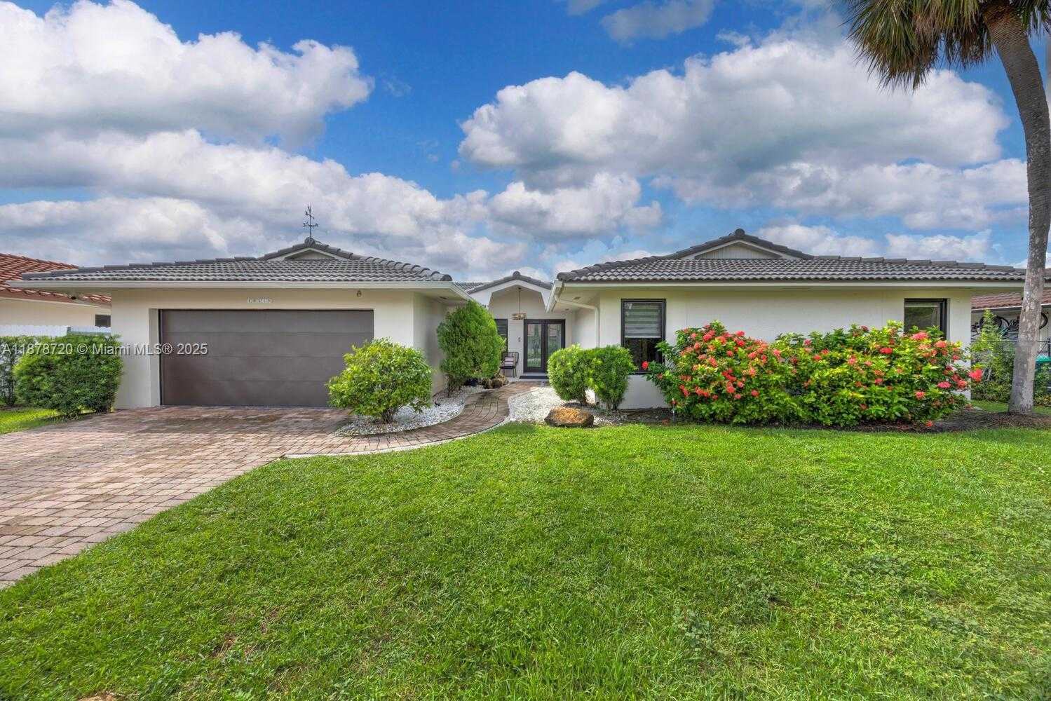 Small Image of 10448 SOUTH WEST 23RD ST, Miami Number 5