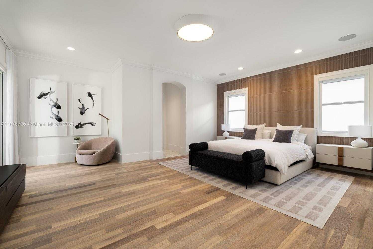 Small Image of 1866 TIGERTAIL AVE, Miami Number 15
