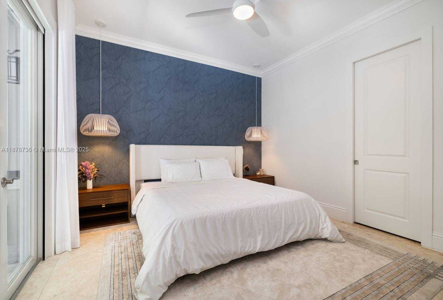 Small Image of 1866 TIGERTAIL AVE, Miami Number 23