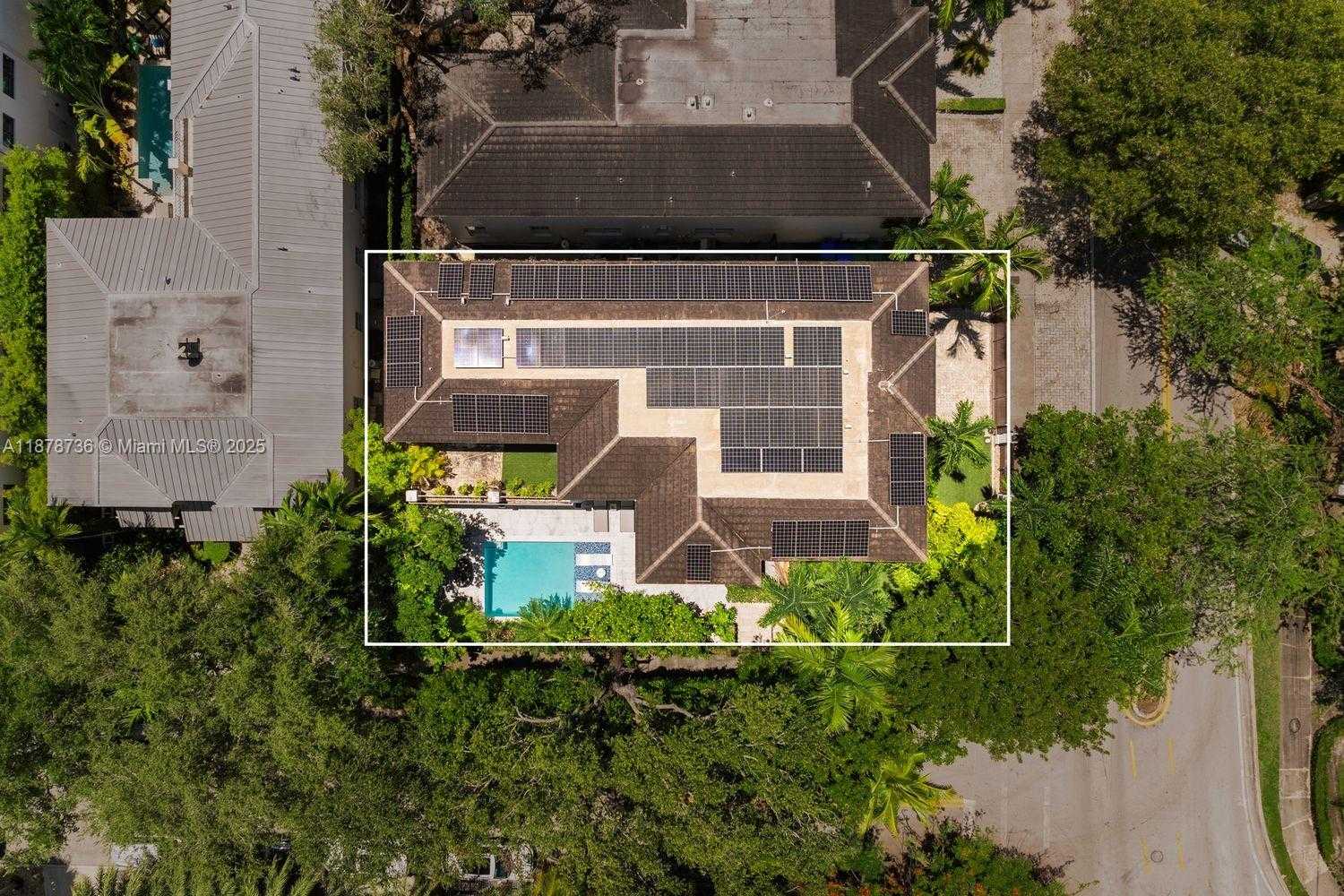 Small Image of 1866 TIGERTAIL AVE, Miami Number 36
