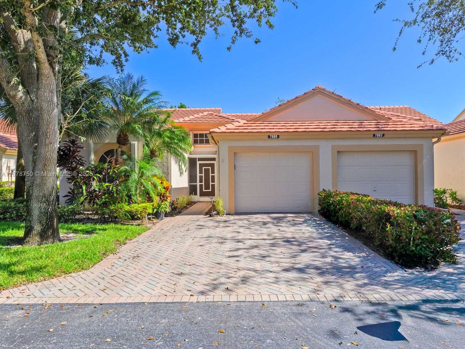 Small Image of 7889 LAKE SANDS DR, Delray Beach Number 2
