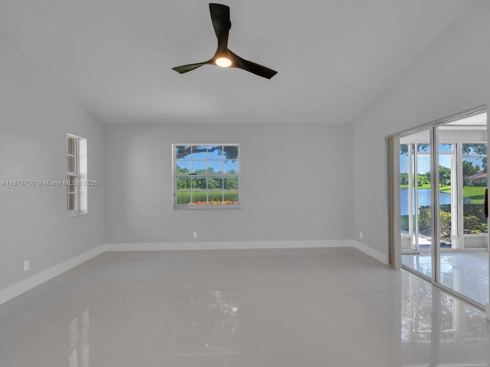 Small Image of 7889 LAKE SANDS DR, Delray Beach Number 26
