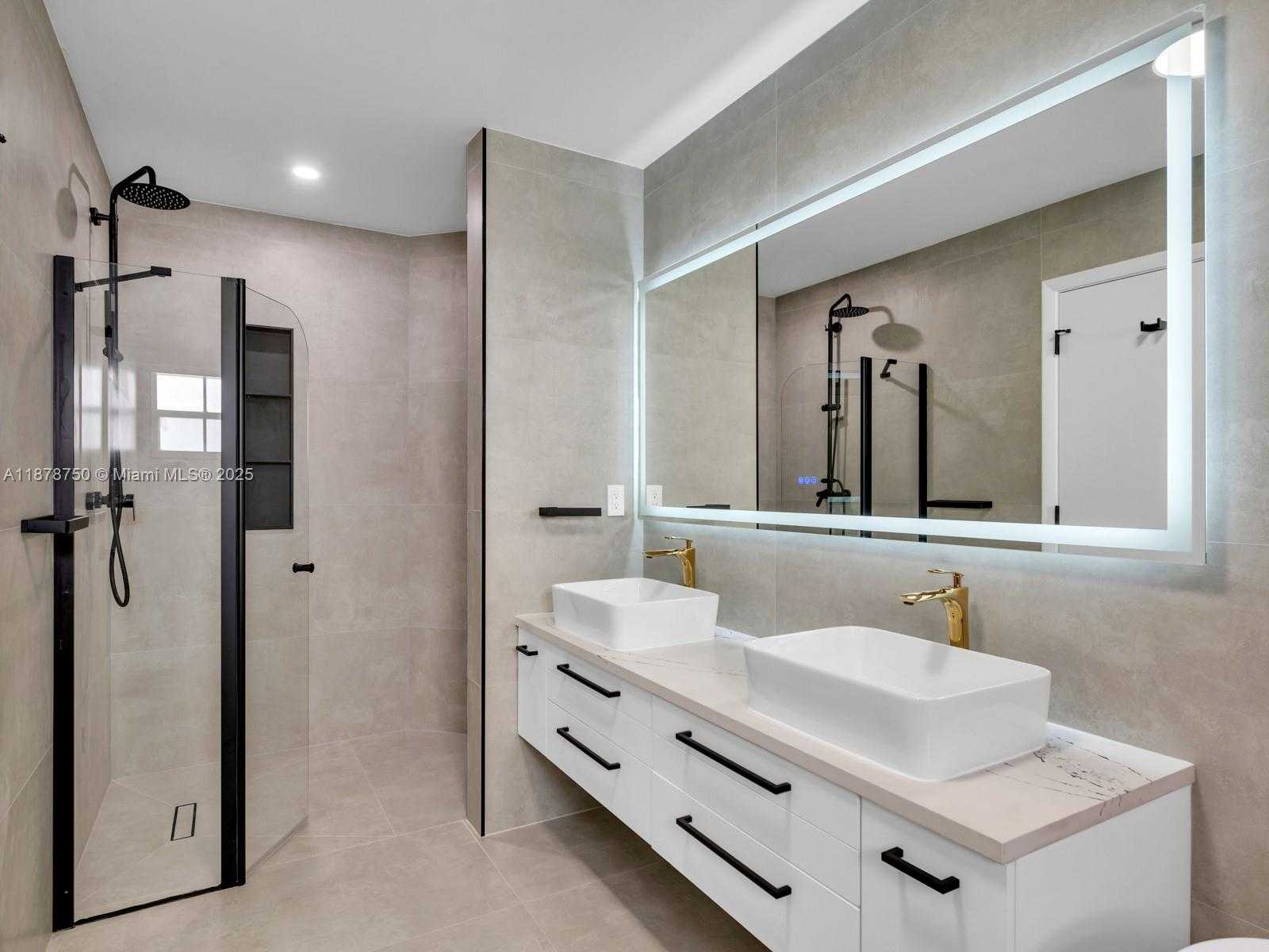 Small Image of 7889 LAKE SANDS DR, Delray Beach Number 30