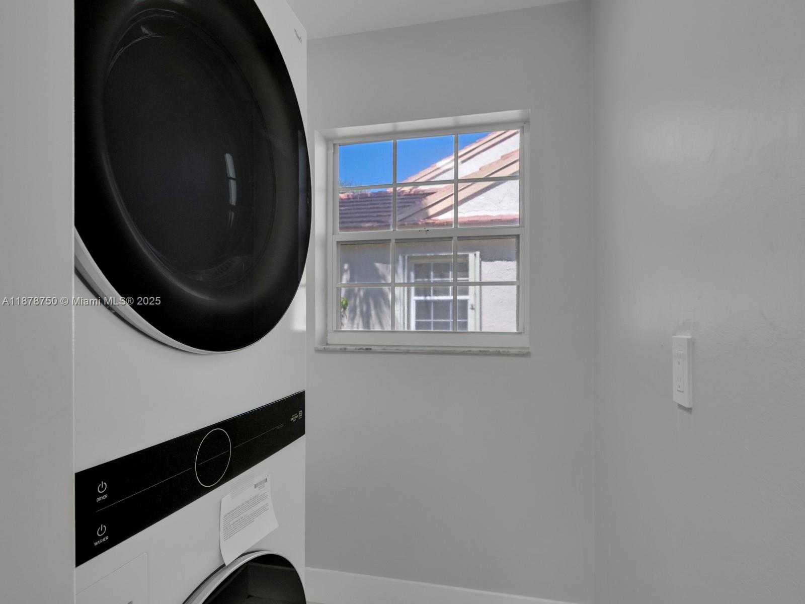 Small Image of 7889 LAKE SANDS DR, Delray Beach Number 35