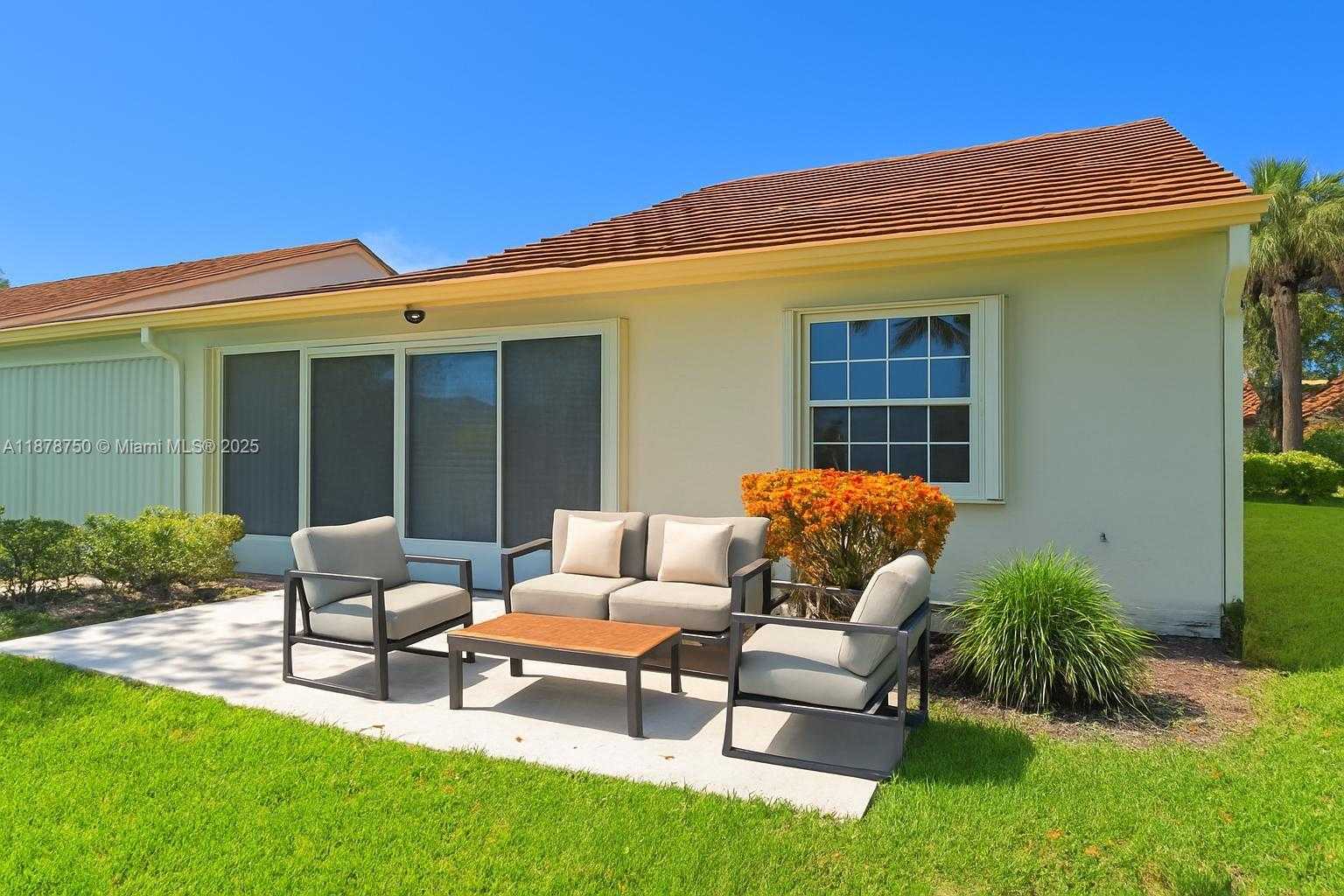 Small Image of 7889 LAKE SANDS DR, Delray Beach Number 42