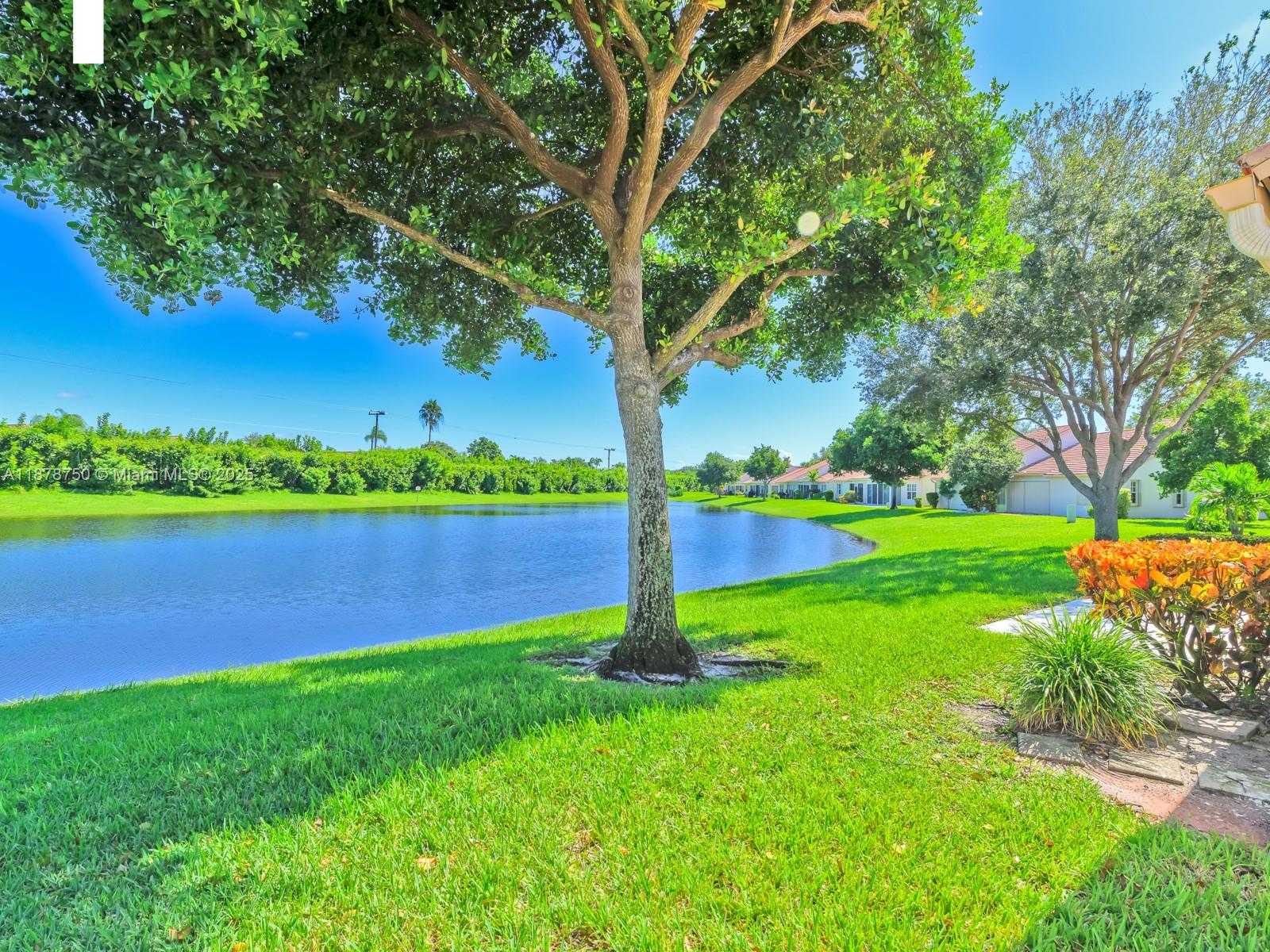 Small Image of 7889 LAKE SANDS DR, Delray Beach Number 47