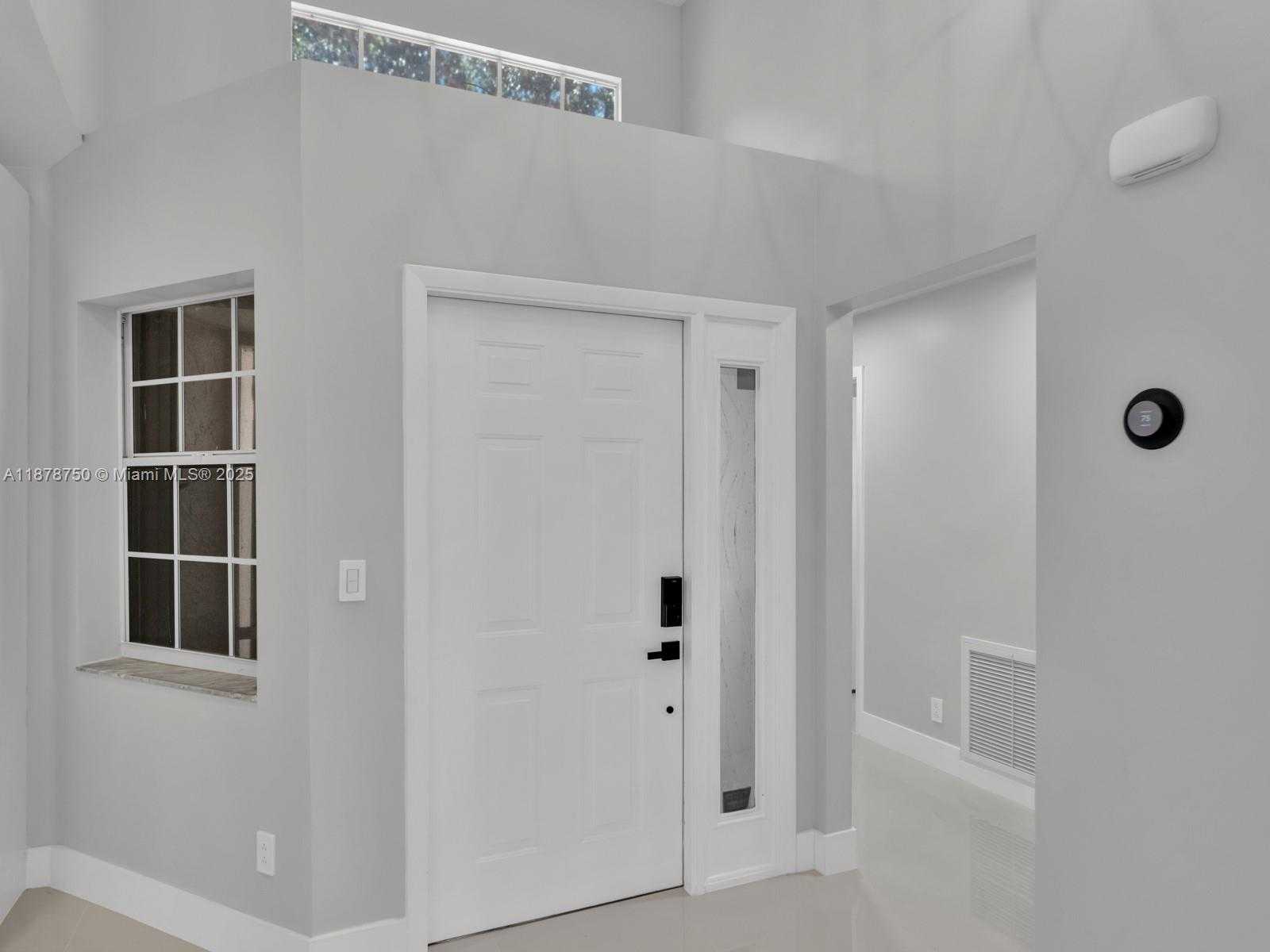 Small Image of 7889 LAKE SANDS DR, Delray Beach Number 9