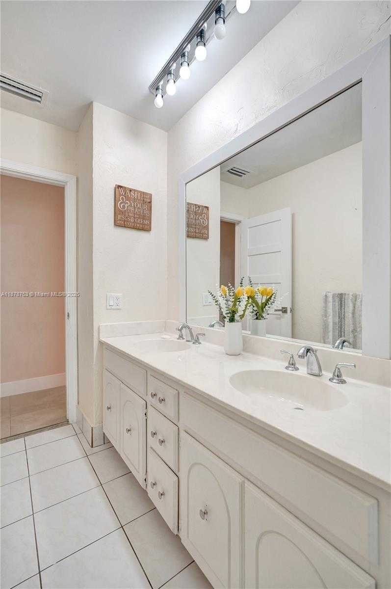 Small Image of 9060 NORTH WEST 32ND ST, Coral Springs Number 25