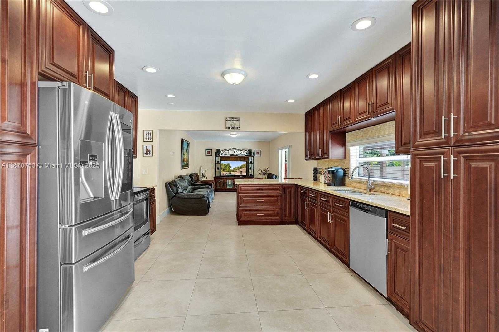 Small Image of 9060 NORTH WEST 32ND ST, Coral Springs Number 28