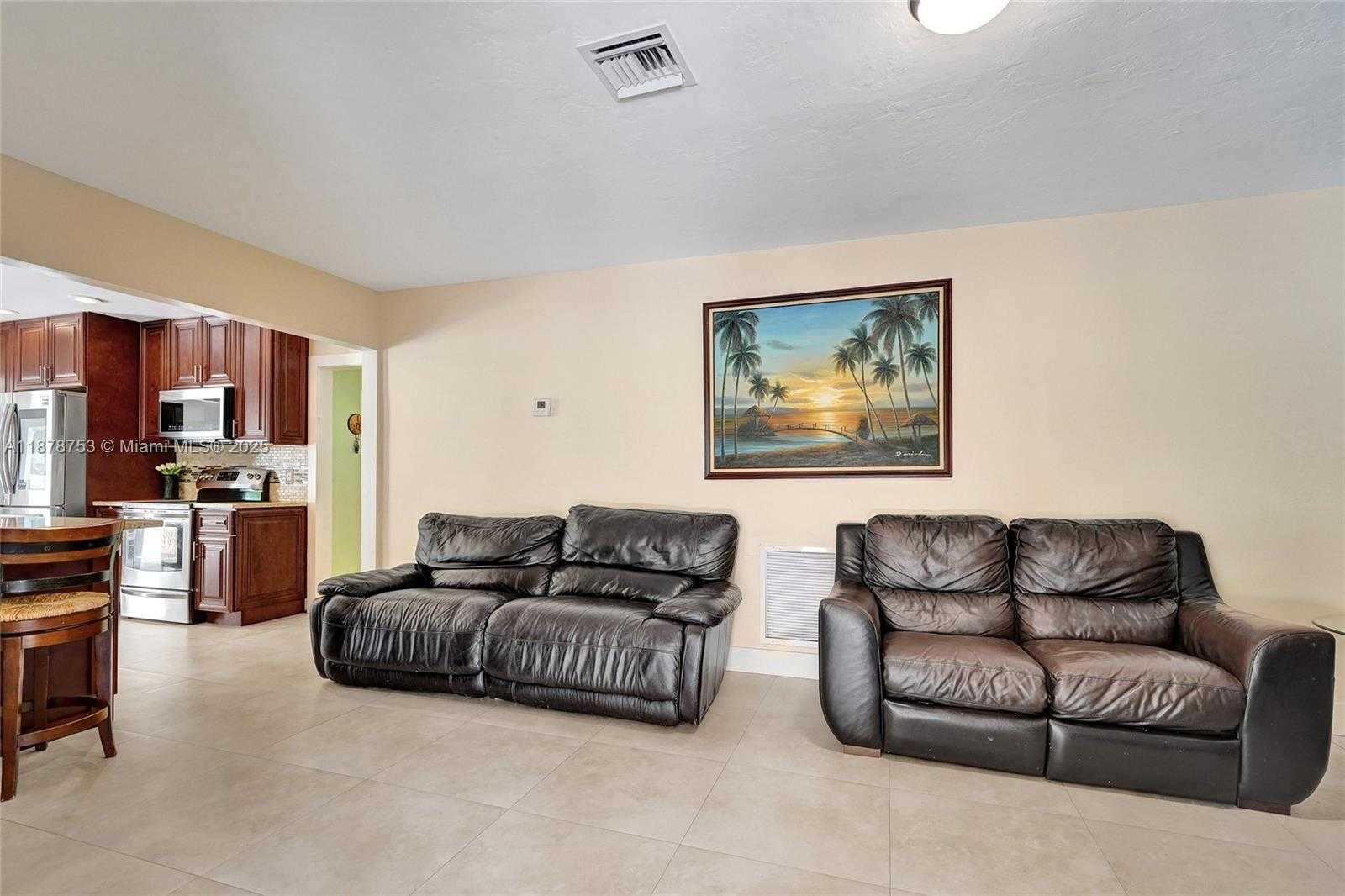 Small Image of 9060 NORTH WEST 32ND ST, Coral Springs Number 35