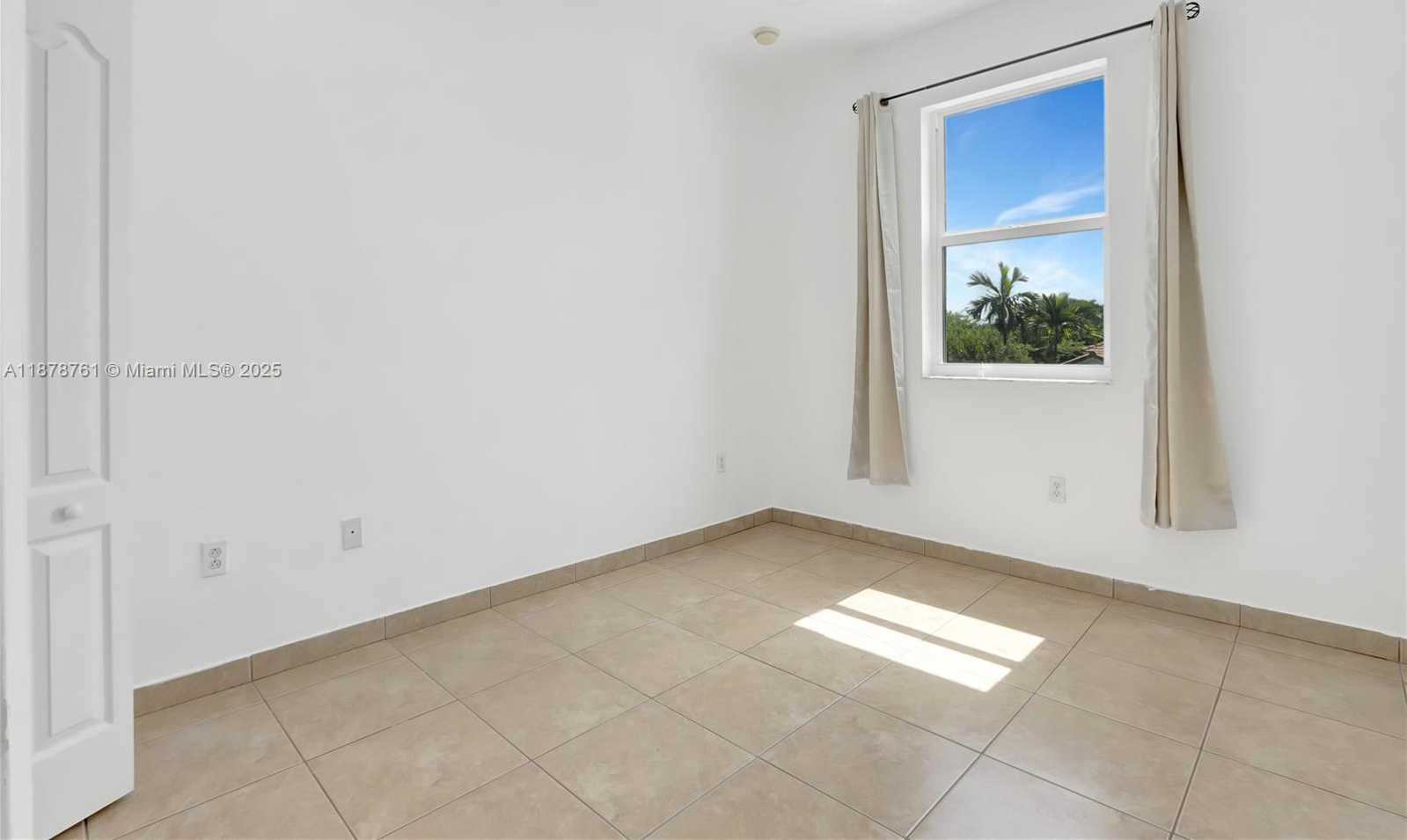 Small Image of 2328 NORTH EAST 37TH TER, Homestead Number 18