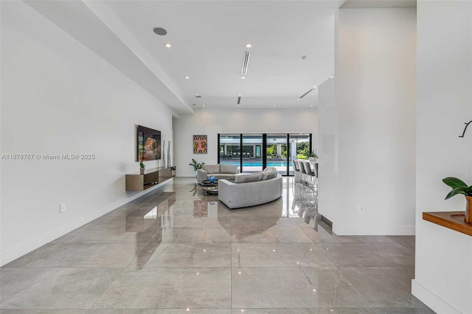 Small Image of 17950 SOUTH WEST 192ND ST, Miami Number 12