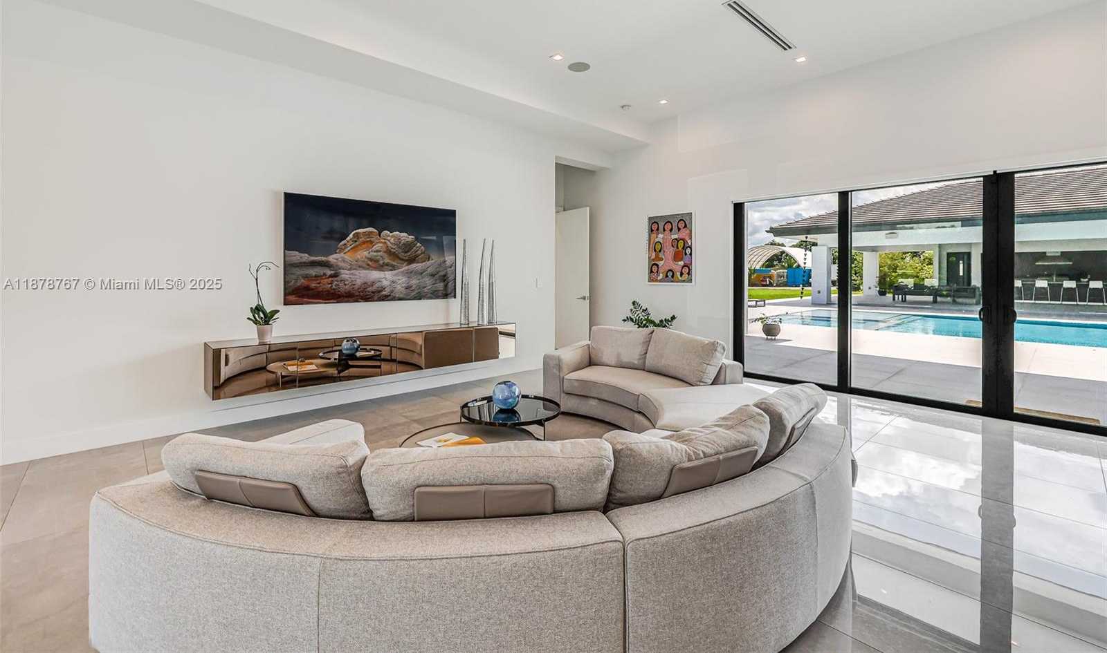 Small Image of 17950 SOUTH WEST 192ND ST, Miami Number 15