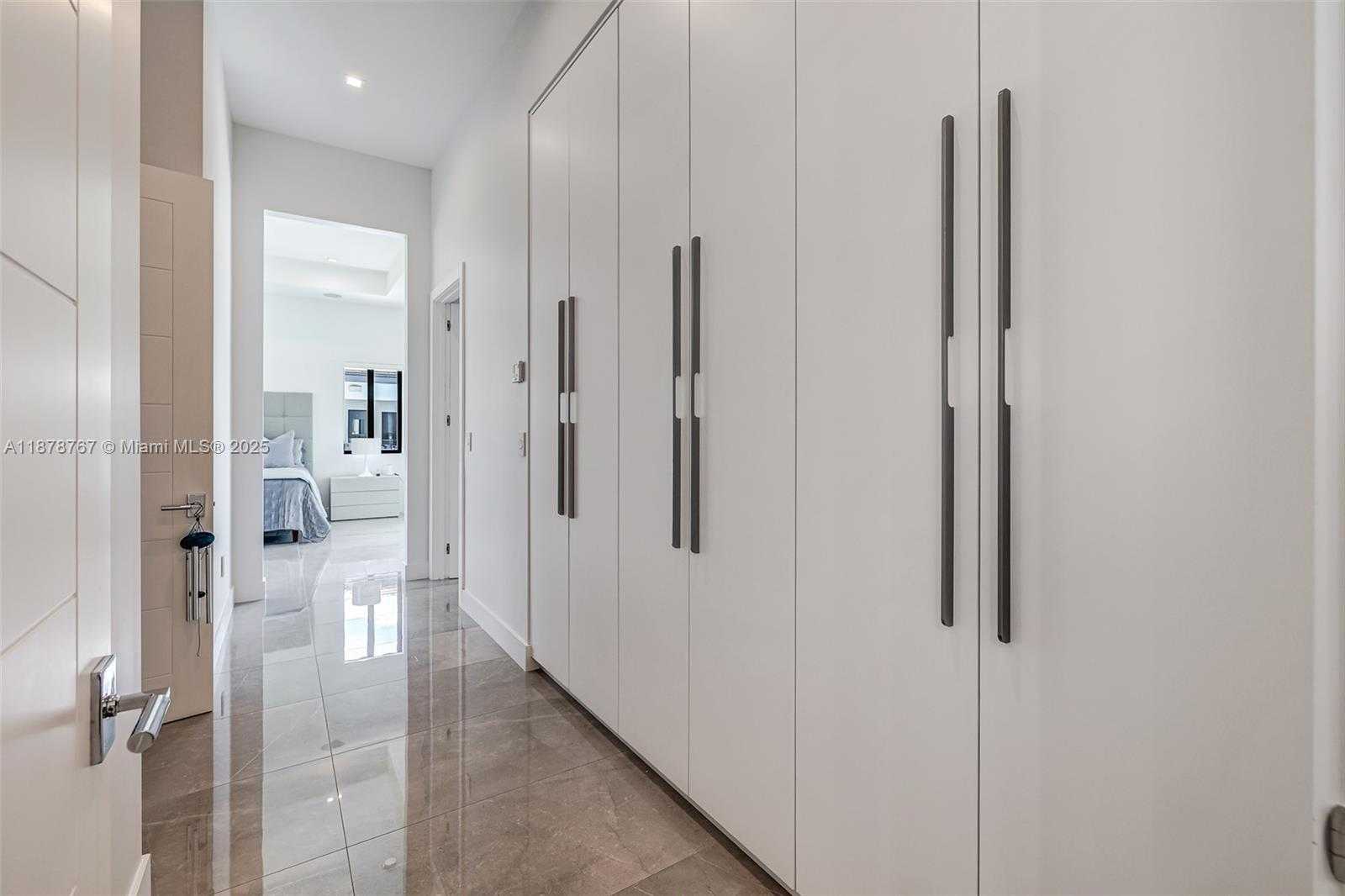Small Image of 17950 SOUTH WEST 192ND ST, Miami Number 33
