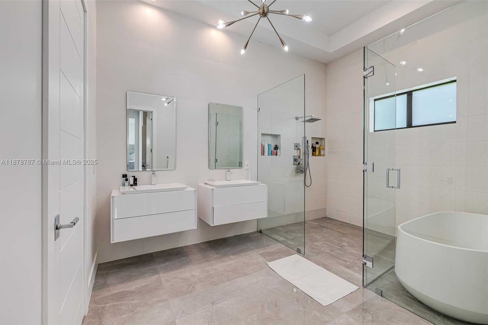 Small Image of 17950 SOUTH WEST 192ND ST, Miami Number 34