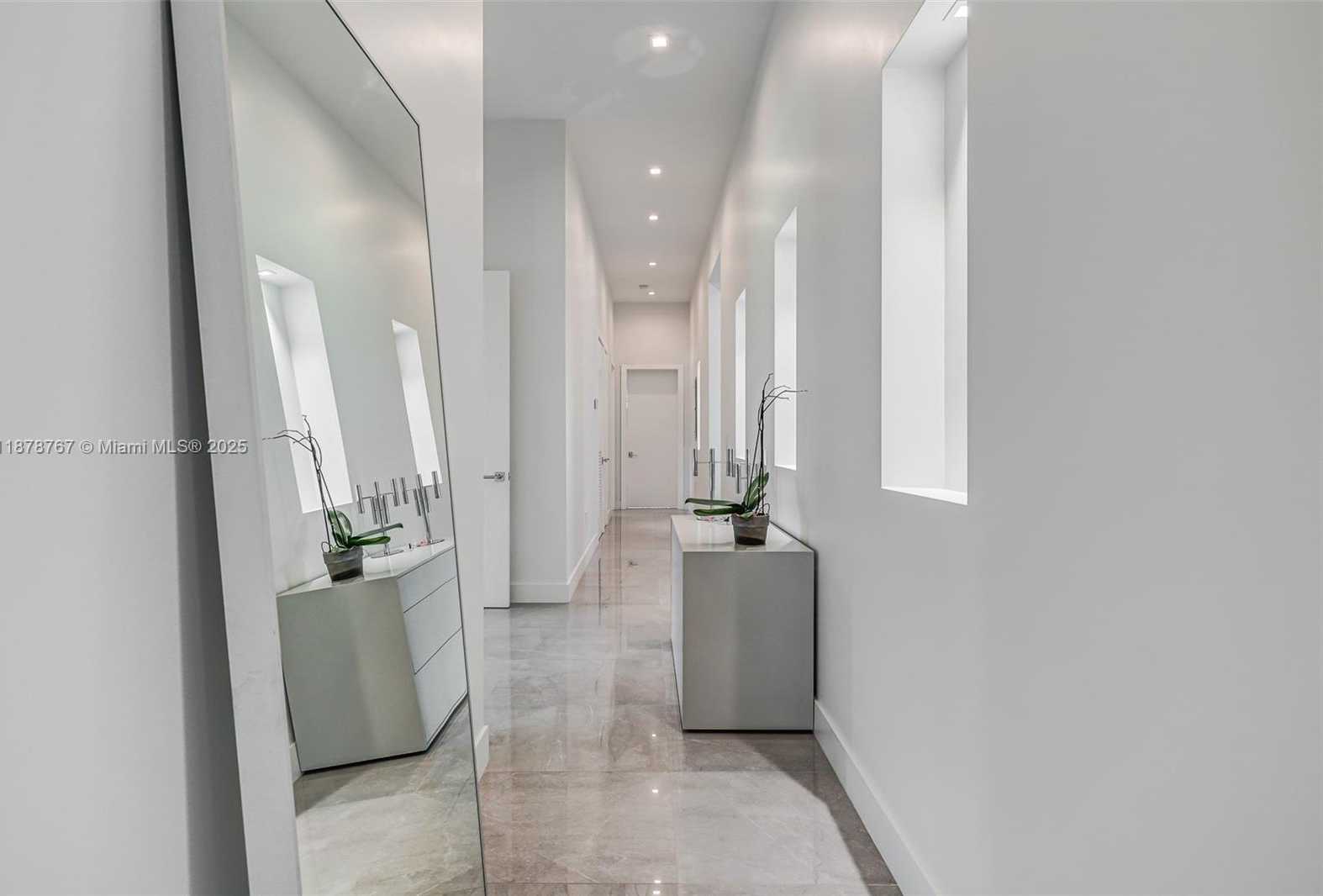 Small Image of 17950 SOUTH WEST 192ND ST, Miami Number 35