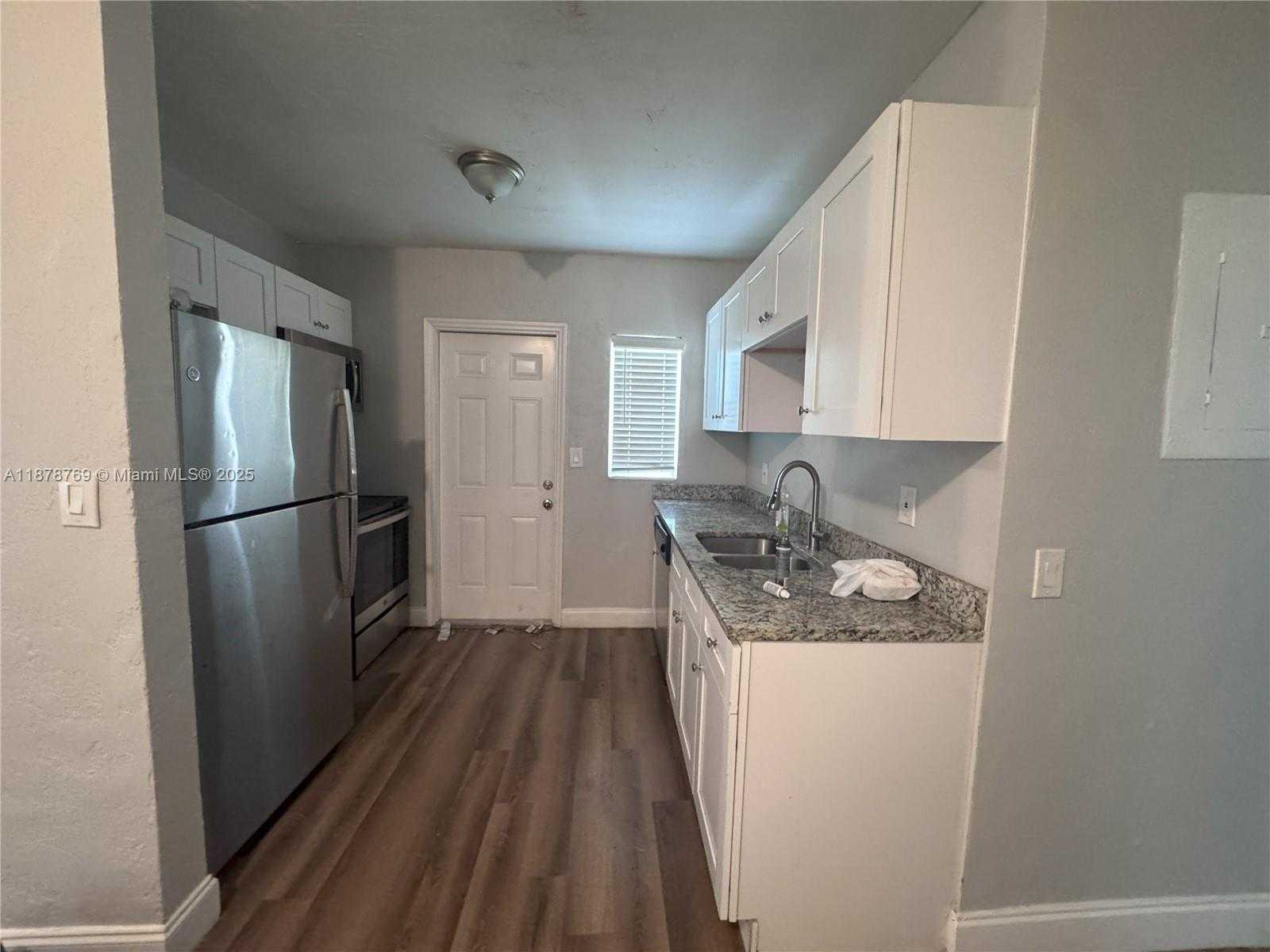 Small Image of 1031 NORTH WEST 13TH ST, Fort Lauderdale Number 2