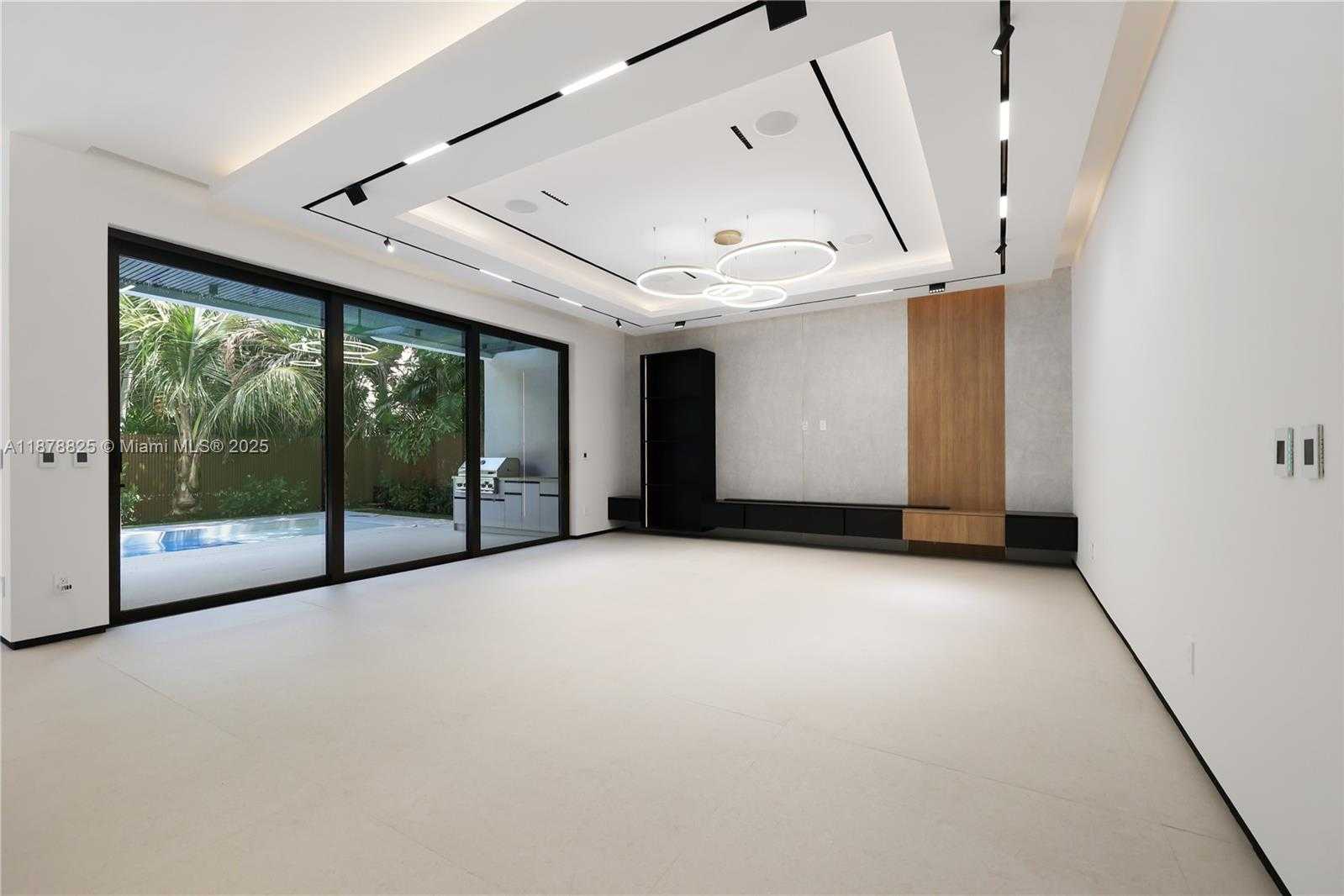 Small Image of 713 SOUTH EAST 6TH ST, Fort Lauderdale Number 14