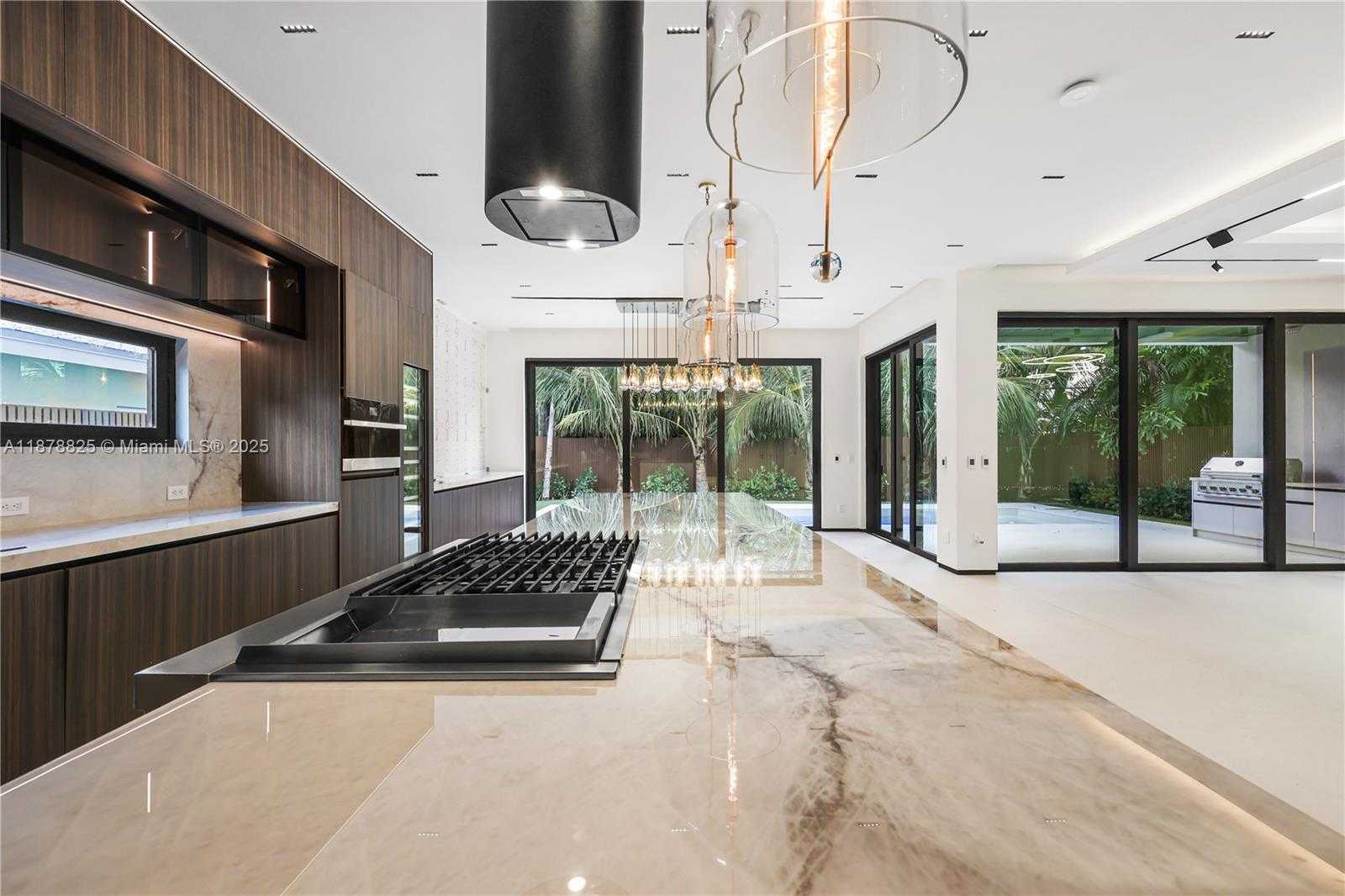 Small Image of 713 SOUTH EAST 6TH ST, Fort Lauderdale Number 9