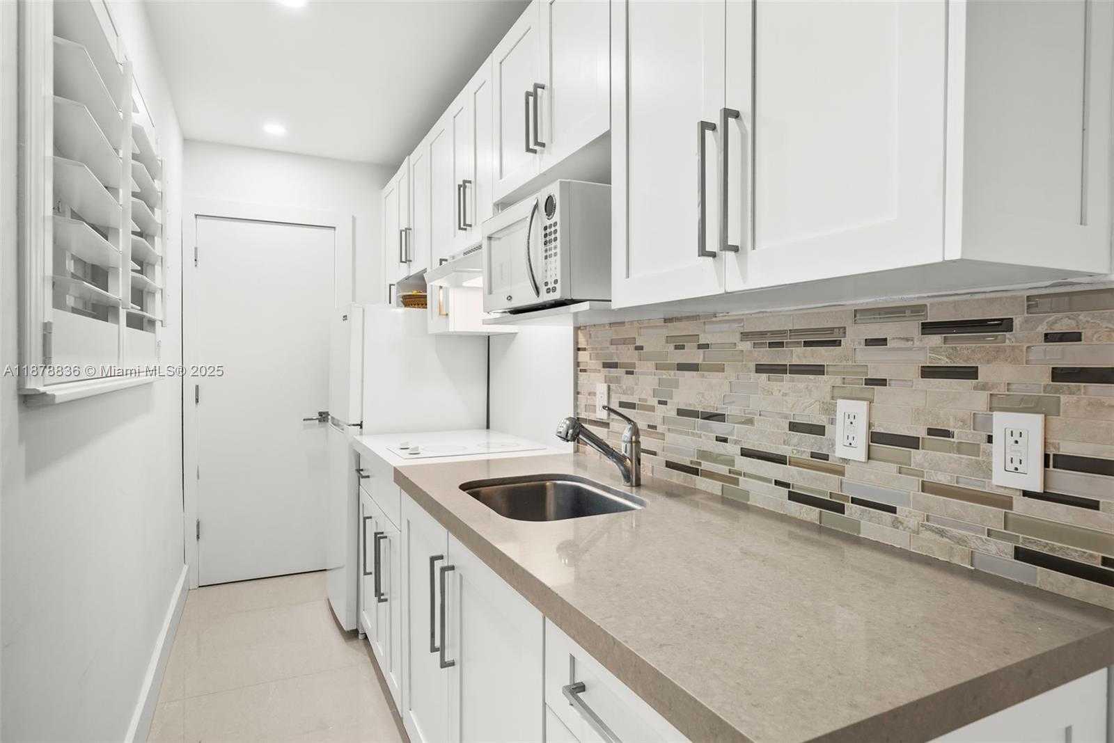 Small Image of 865 WEST 47TH ST, Miami Beach Number 10