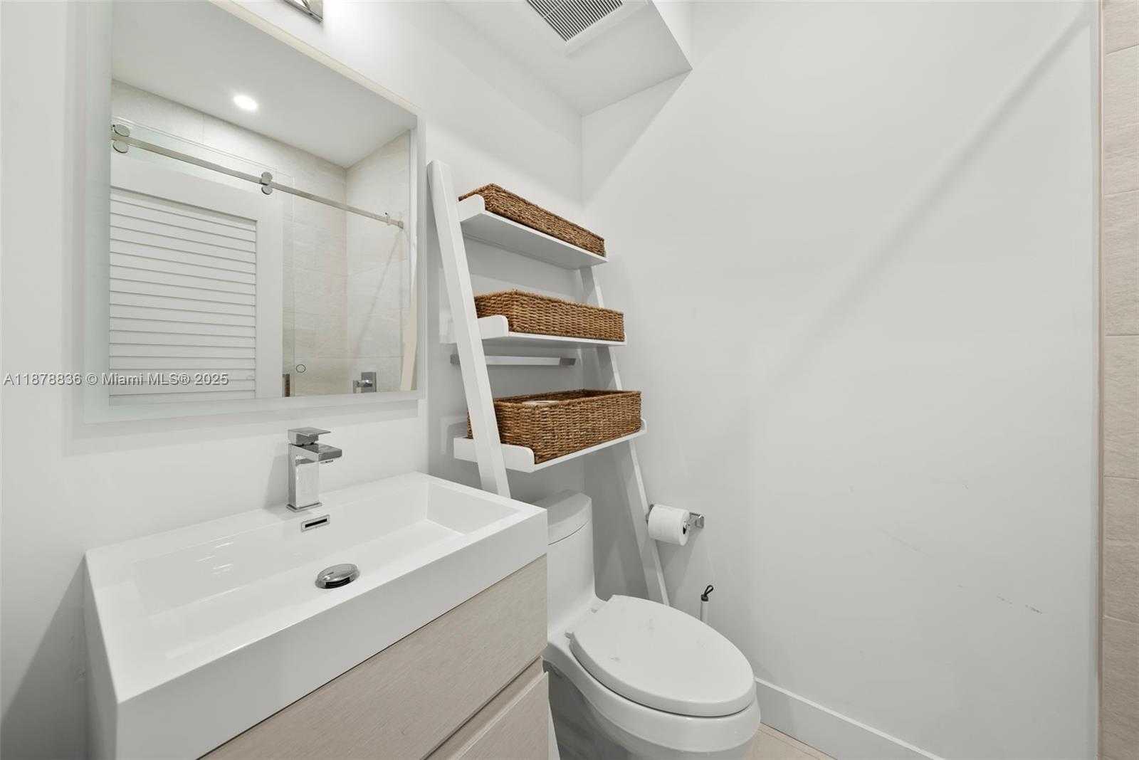 Small Image of 865 WEST 47TH ST, Miami Beach Number 46