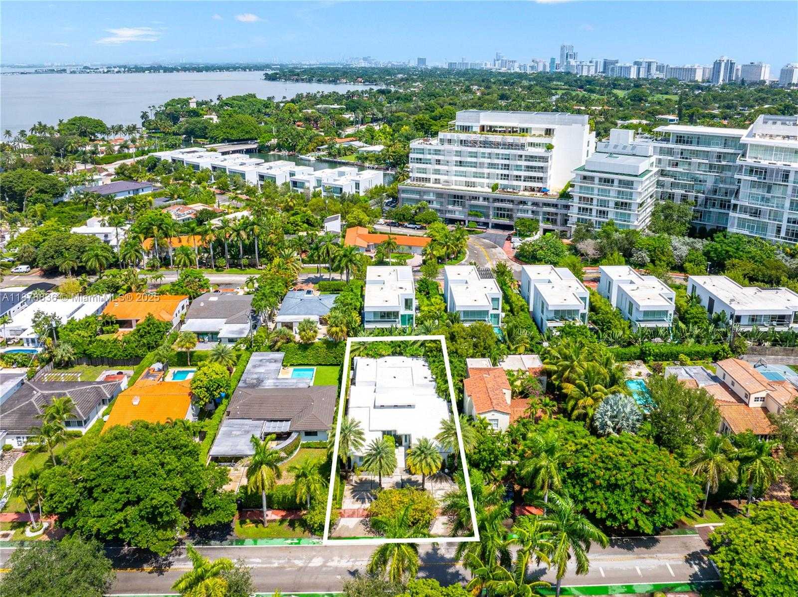 Small Image of 865 WEST 47TH ST, Miami Beach Number 48