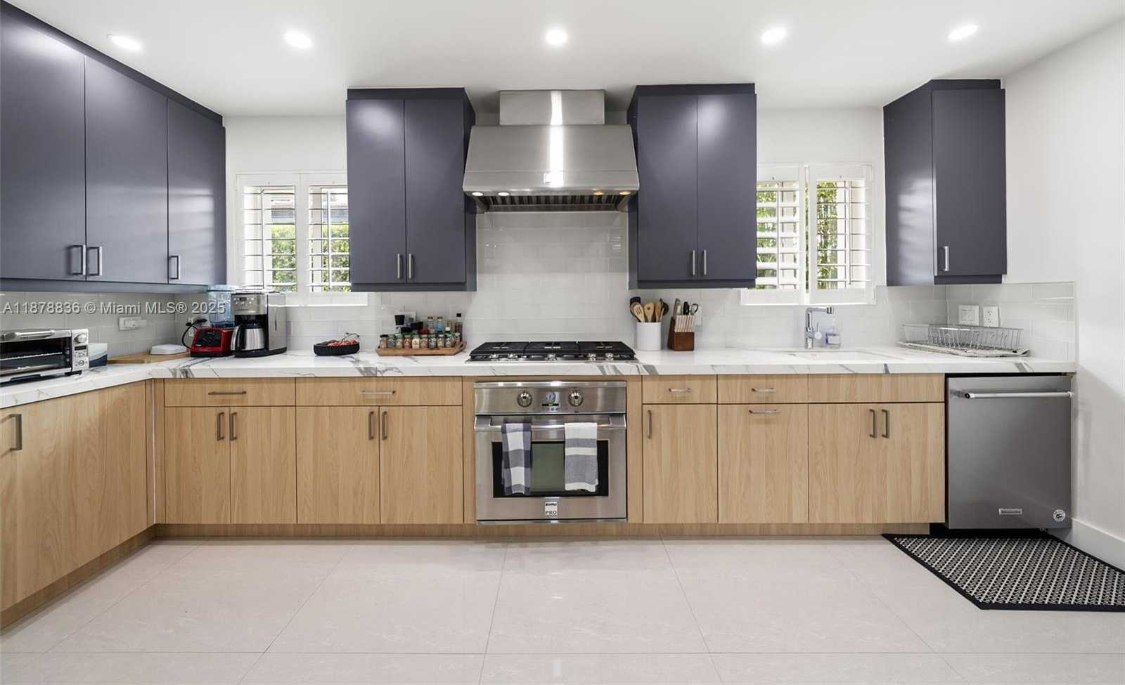 Small Image of 865 WEST 47TH ST, Miami Beach Number 8