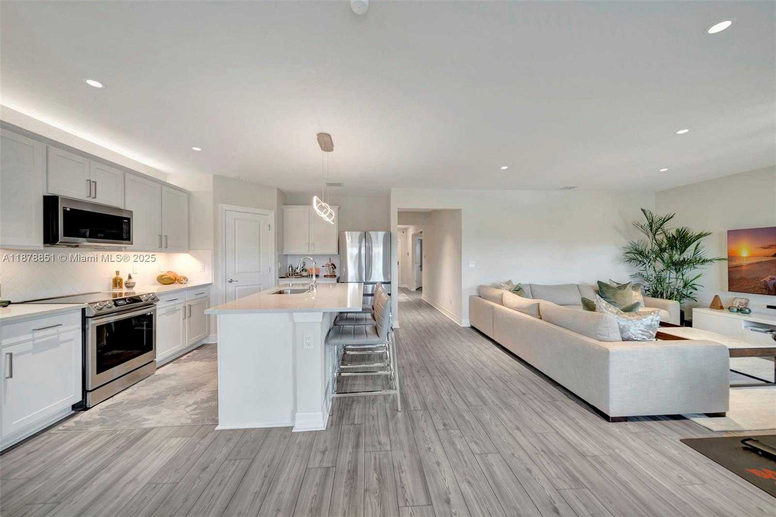 Small Image of 2941 SHORTLEAF AVE, Lauderdale Lakes Number 10