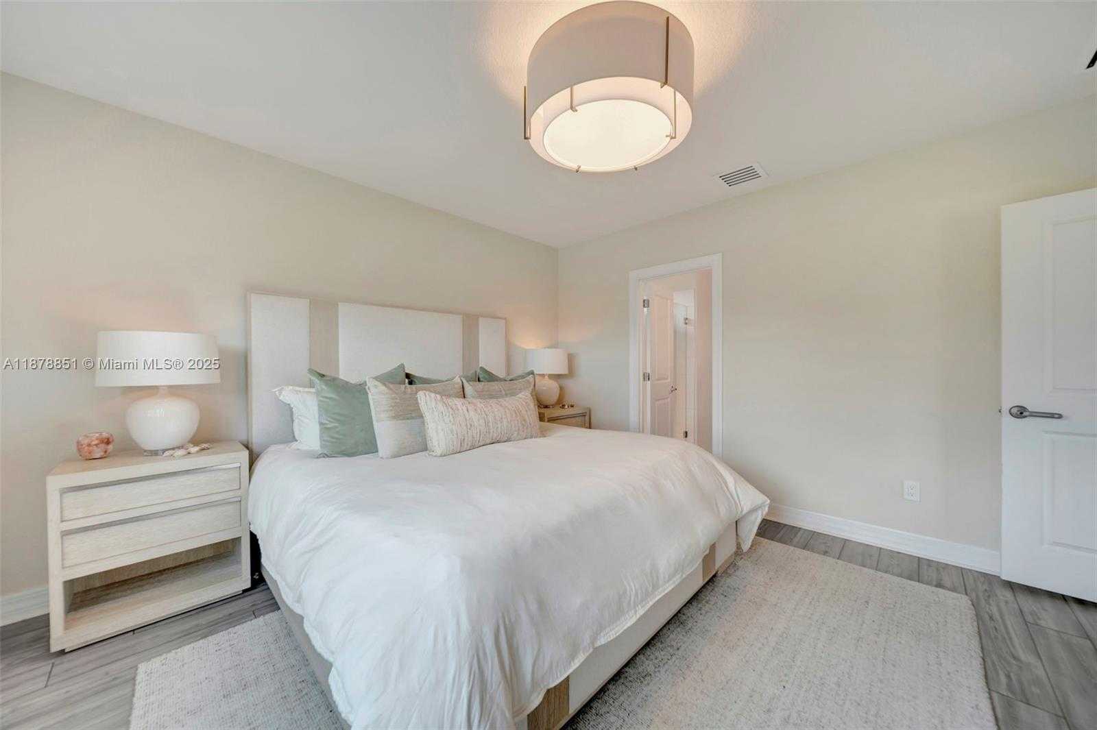 Small Image of 2941 SHORTLEAF AVE, Lauderdale Lakes Number 13